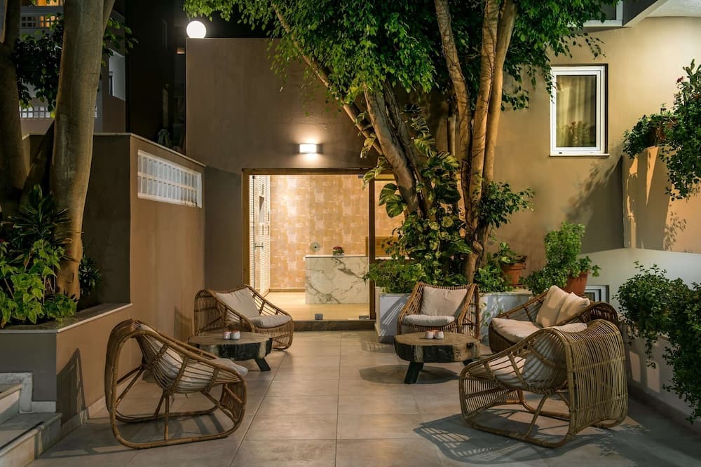 Troulis Aparthotel photo 8