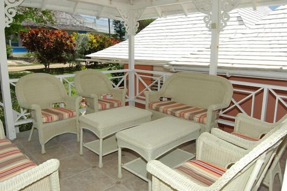 Sea Wyf Cottage, Silver Sands 2BR photo 8
