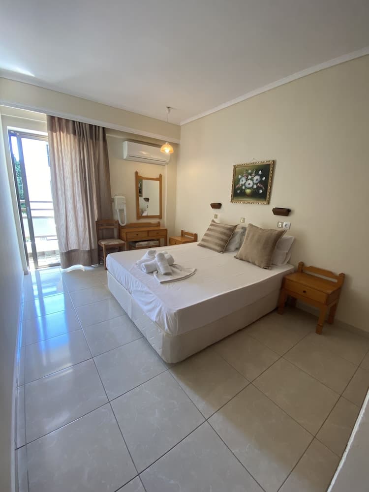 Paradise Hotel photo 5