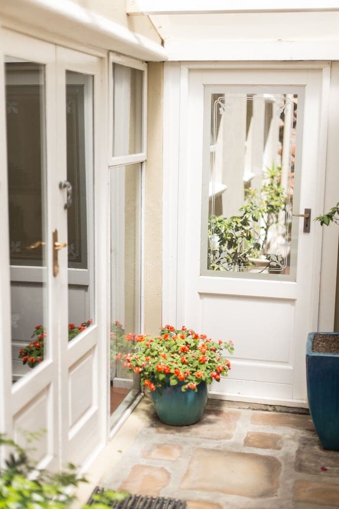 Moonglow Guest House photo 9