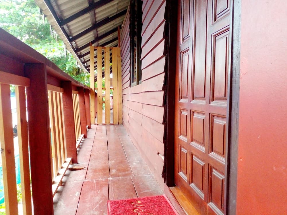 Lipe Garden Beach Resort photo 3