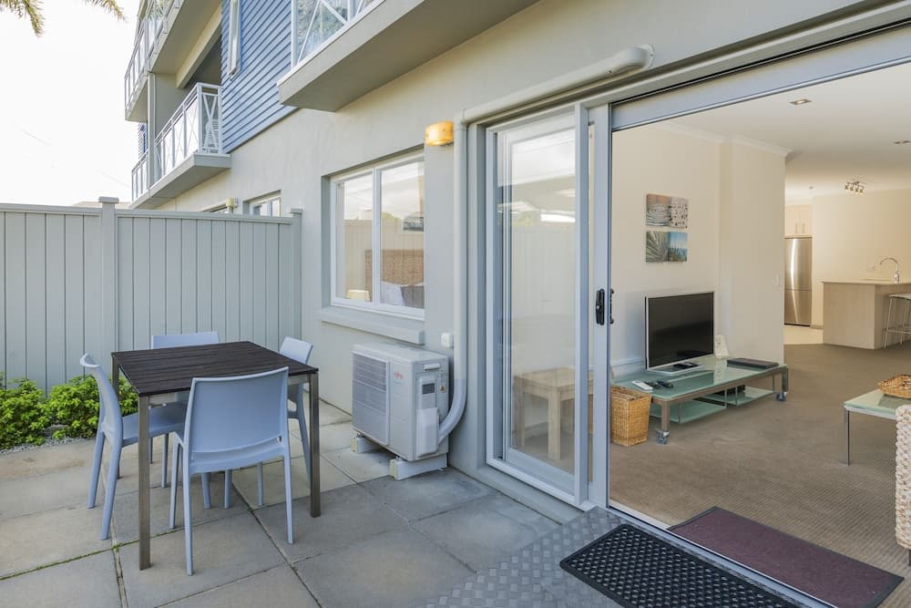Crowsnest Apartments photo 8