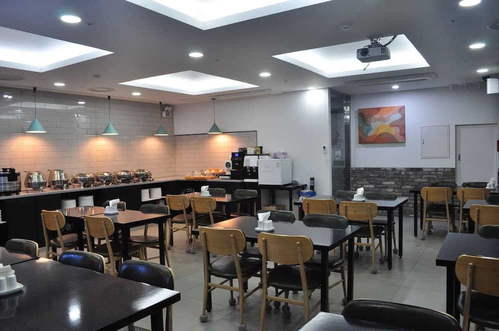 Hound Hotel Sangmu photo 4