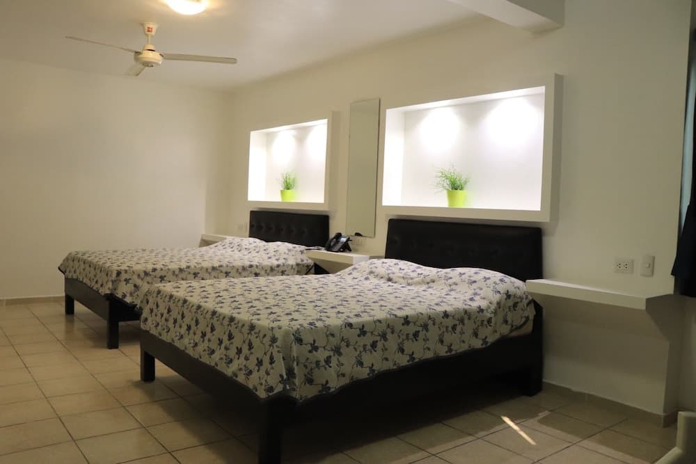 Hotel Esmeralda Guest House photo 6