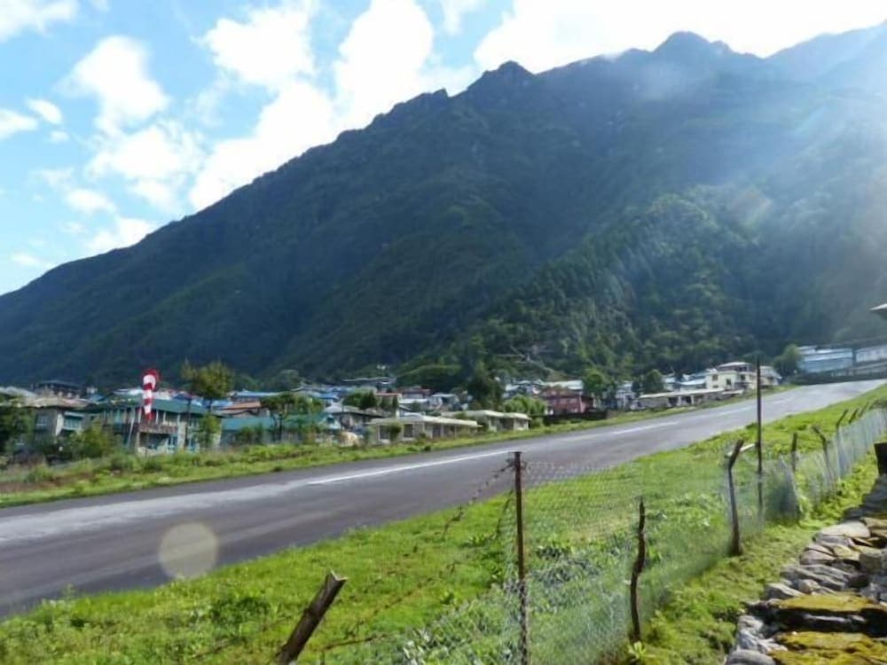 Lukla Airport Resort, Lukla photo 5