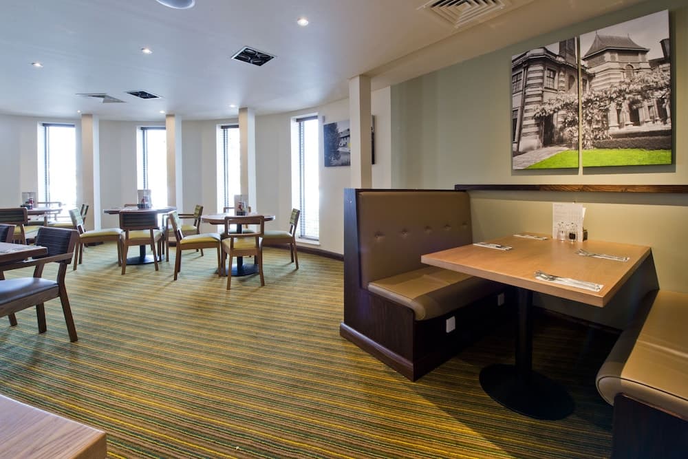 Premier Inn London Eltham photo 9