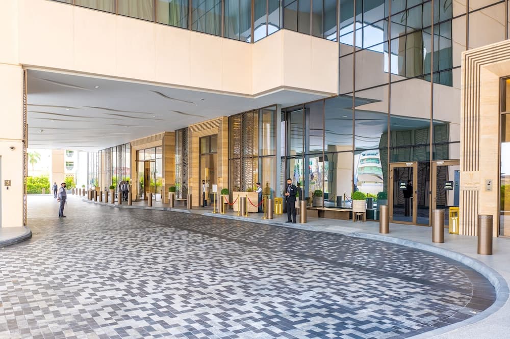 Ultra Luxury Palm Tower with Shared Hotel Facilities photo 4