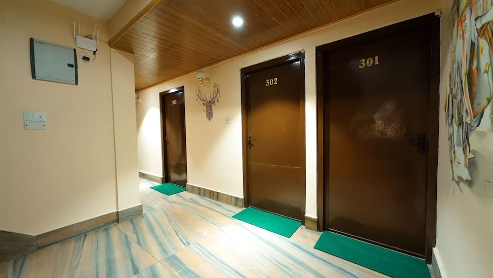 Hotel Triratna photo 2