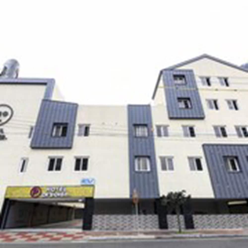 Hotel Yeogiuhtte Gwangyang photo 5