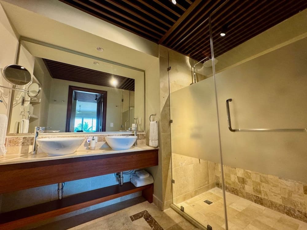 Apt With 2BR and Beach Access in Punta Palmera photo 9