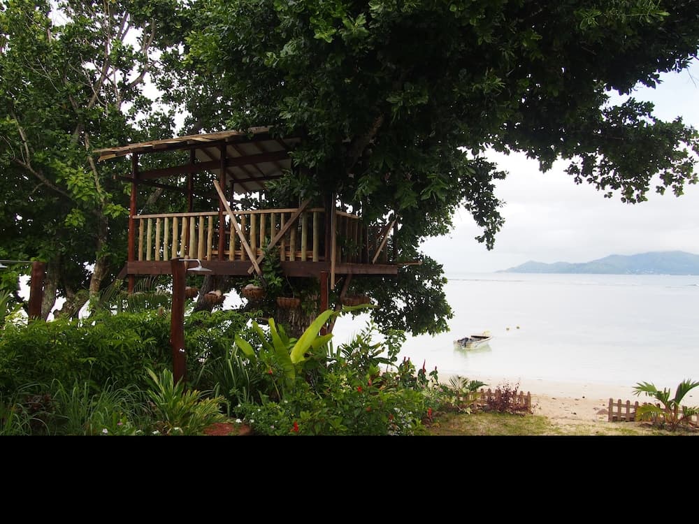La Digue Luxury Beach Bungalow Spa & Gym photo 4