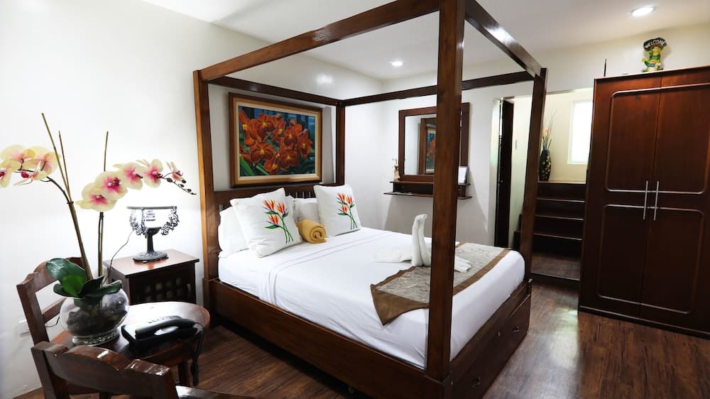 Luljettas Place Garden Suites photo 8