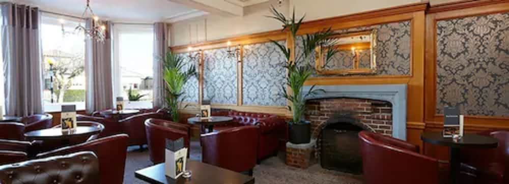 Royal Esplanade Hotel photo 2