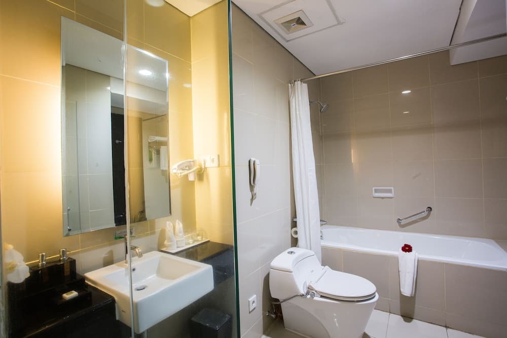 The Royale Krakatau Hotel photo 2
