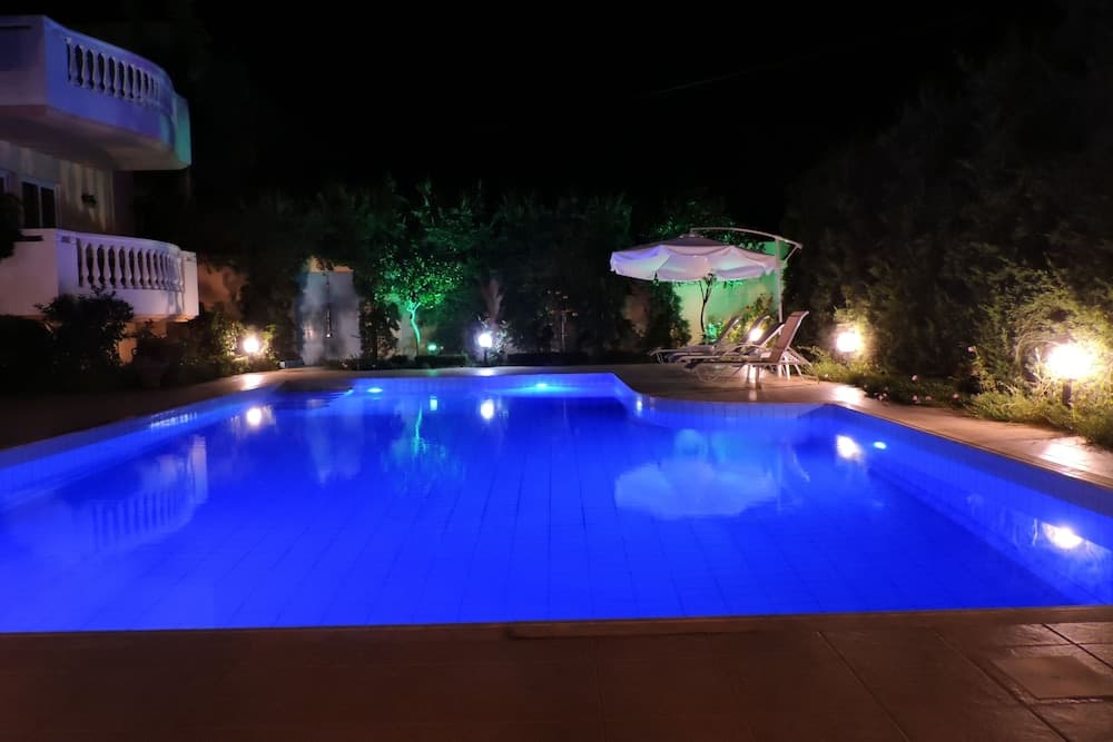 Golden Rose Suites photo 7