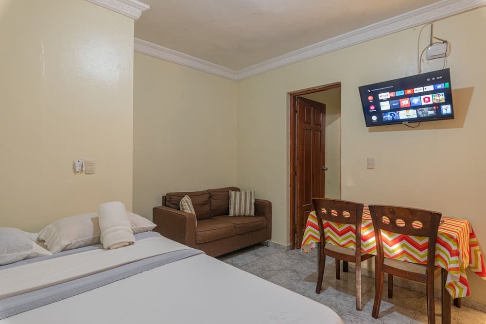 Beautiful Spacious Room Terrace Close to Sirena San Isidro Las Americas Airport