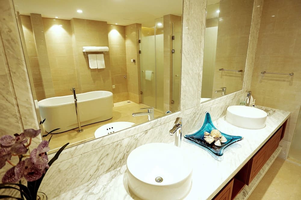 Qingdao Impression Hotel photo 2