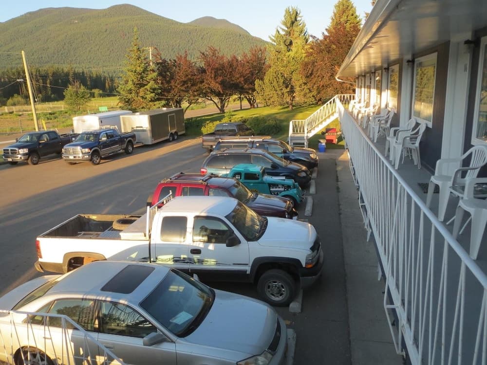 Round-Up Motel photo 7