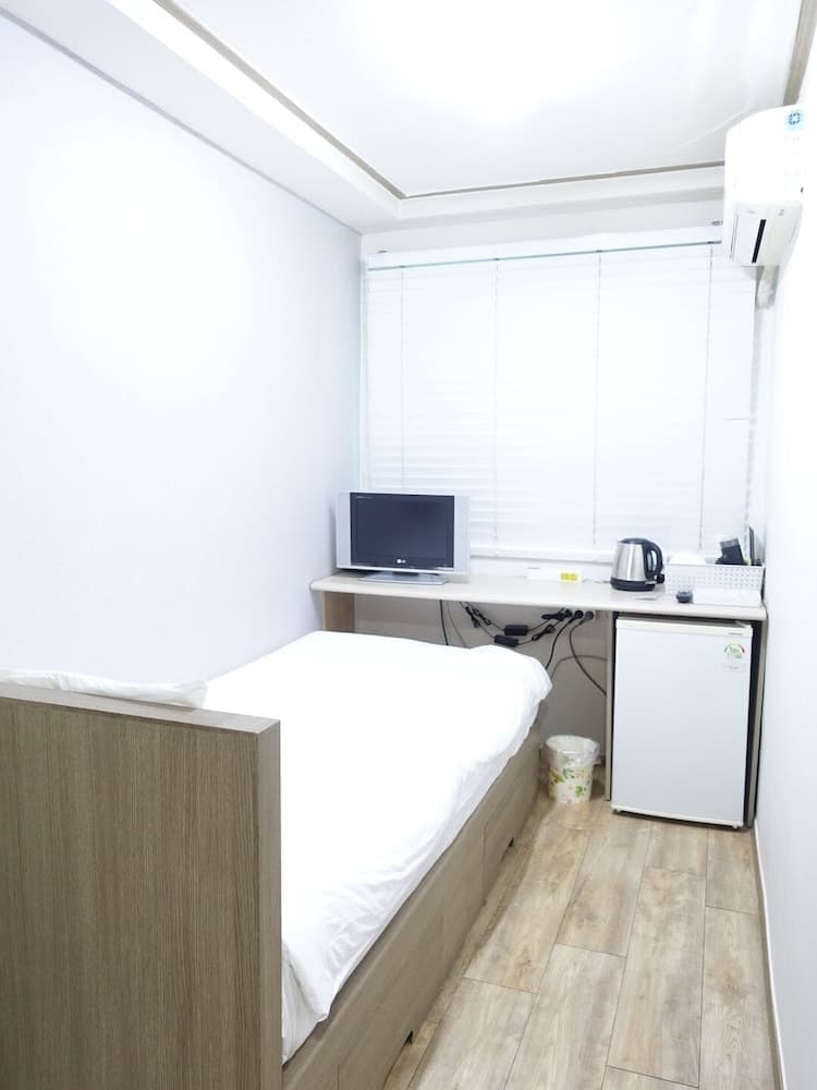 Suncity Guest House photo 2