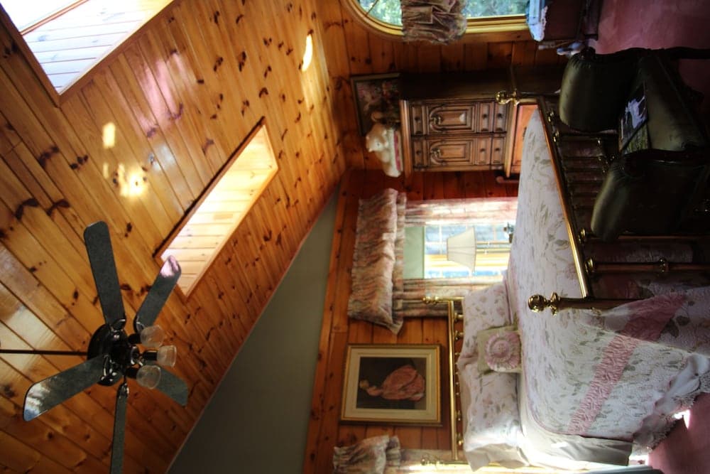 Jewel on the Hill Bed & Breakfast photo 6