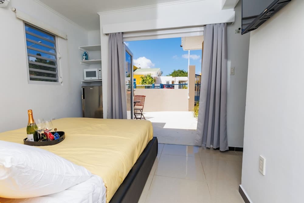 Las Palmeras Apartments photo 5