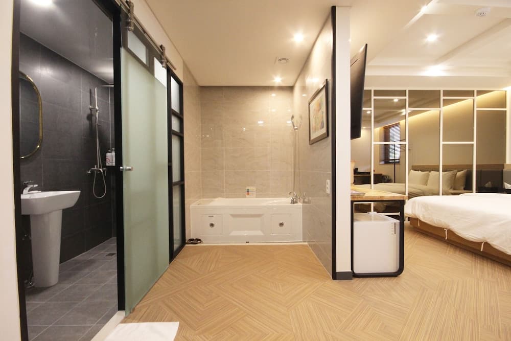 Amare Hotel photo 2