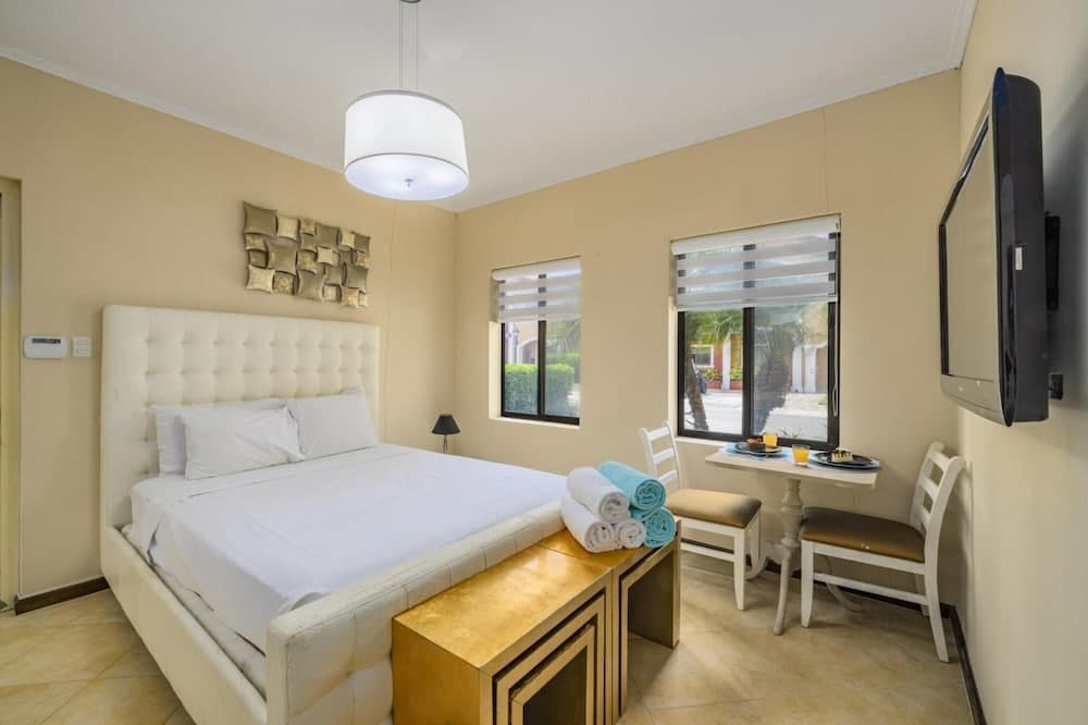 Amazing 4br3 5BA Villa w Private Pool Goldcoast photo 8