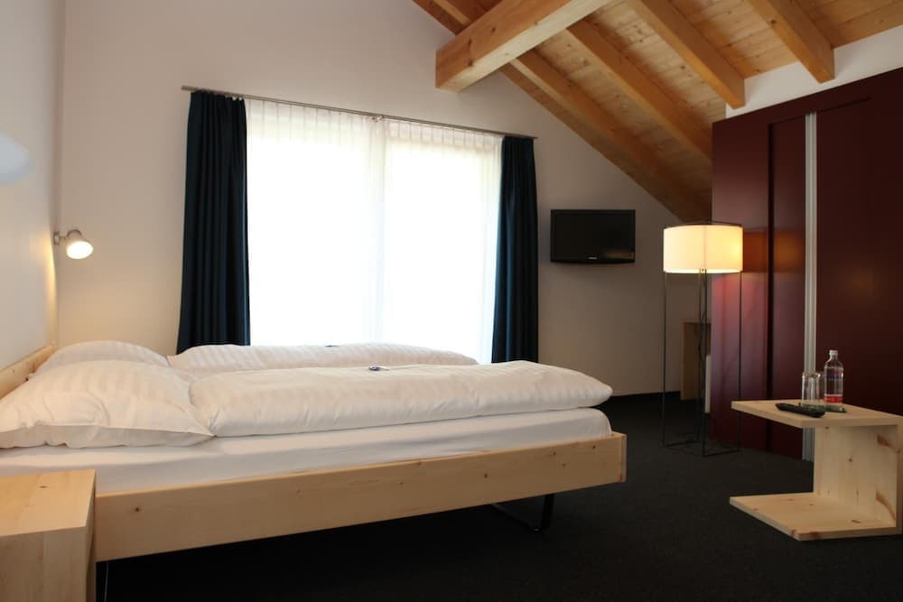 Schorta's Hotel Alvetern photo 5
