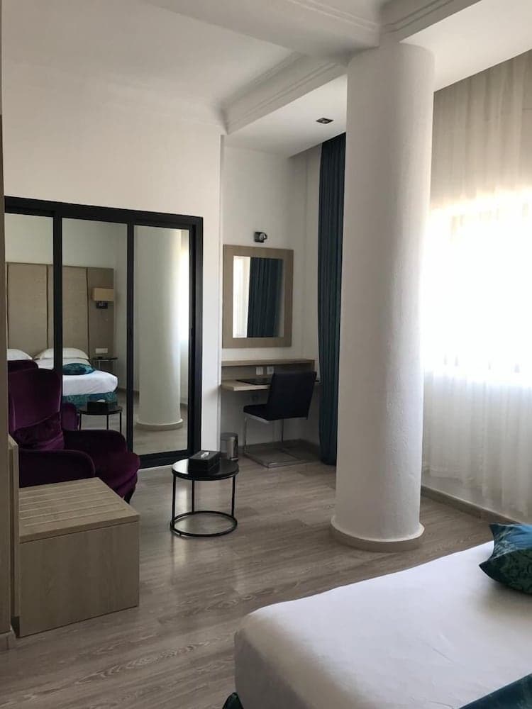 HOTEL COLOMBE photo 5