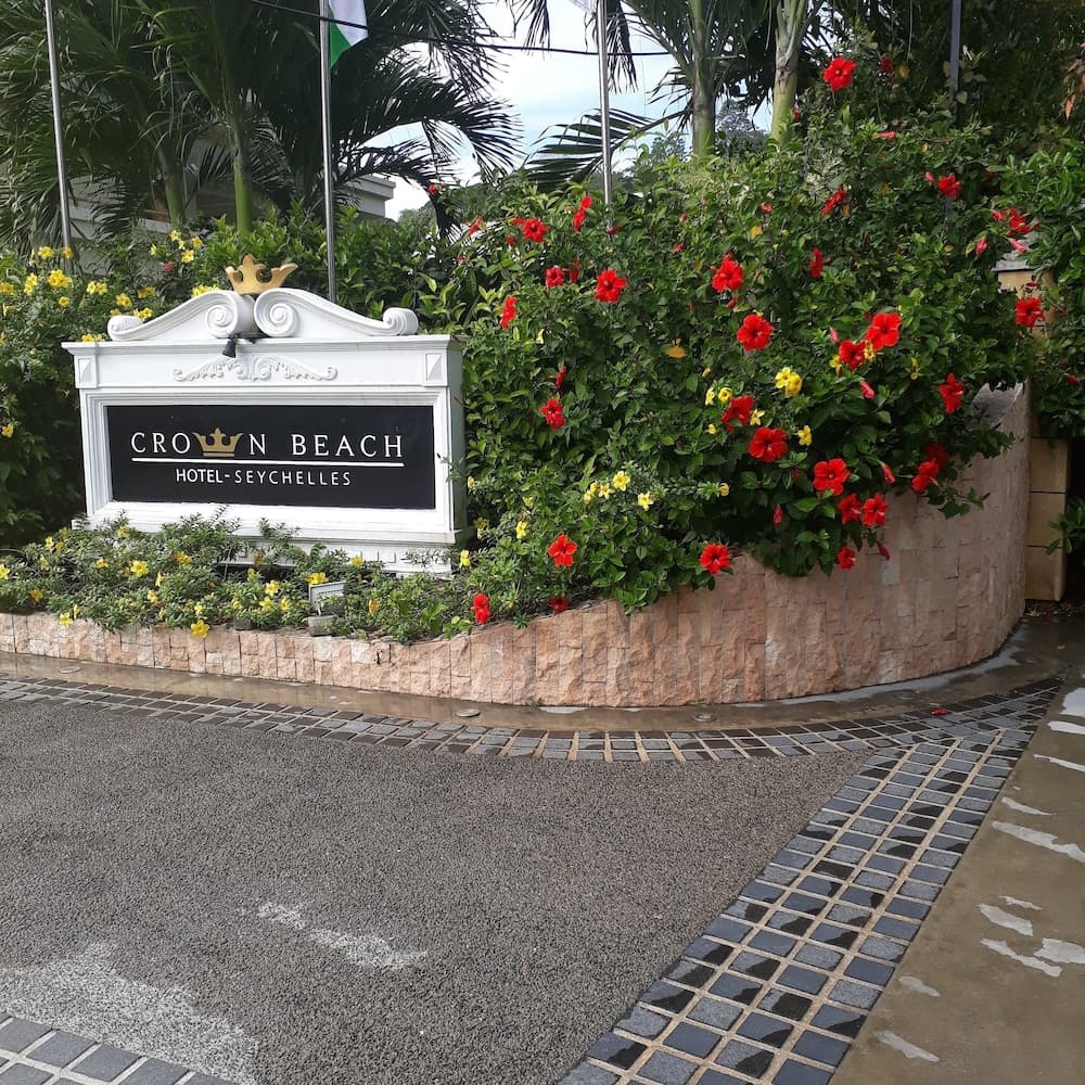 Crown Beach Hotel photo 7