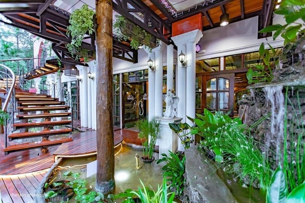 Vulcano Hotel Chiang Mai photo 9