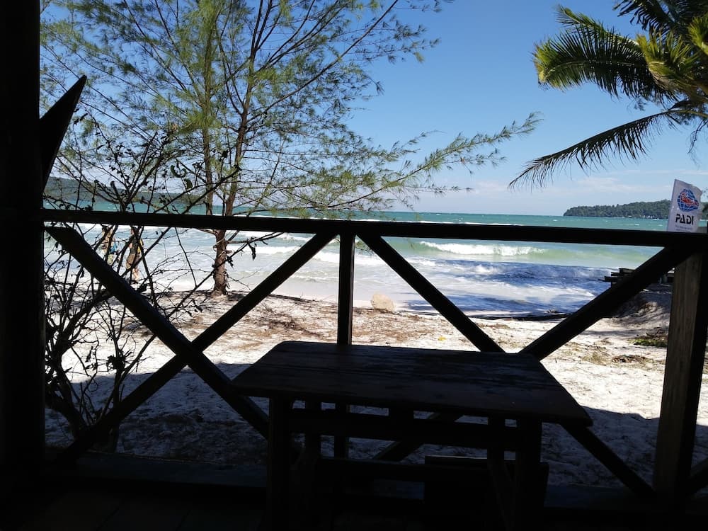 GreenBlue Beach Bungalow Resort photo 3