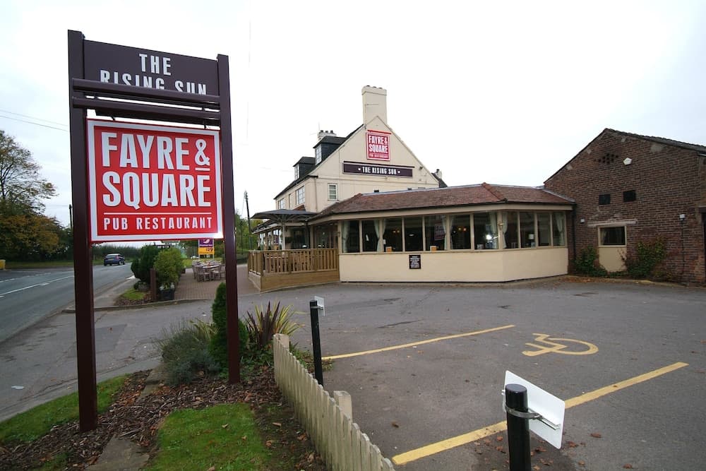 Premier Inn Macclesfield South West photo 6