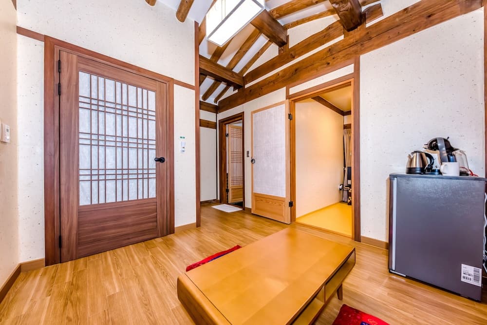 Jeju Hanok Hotel Hallagung photo 8