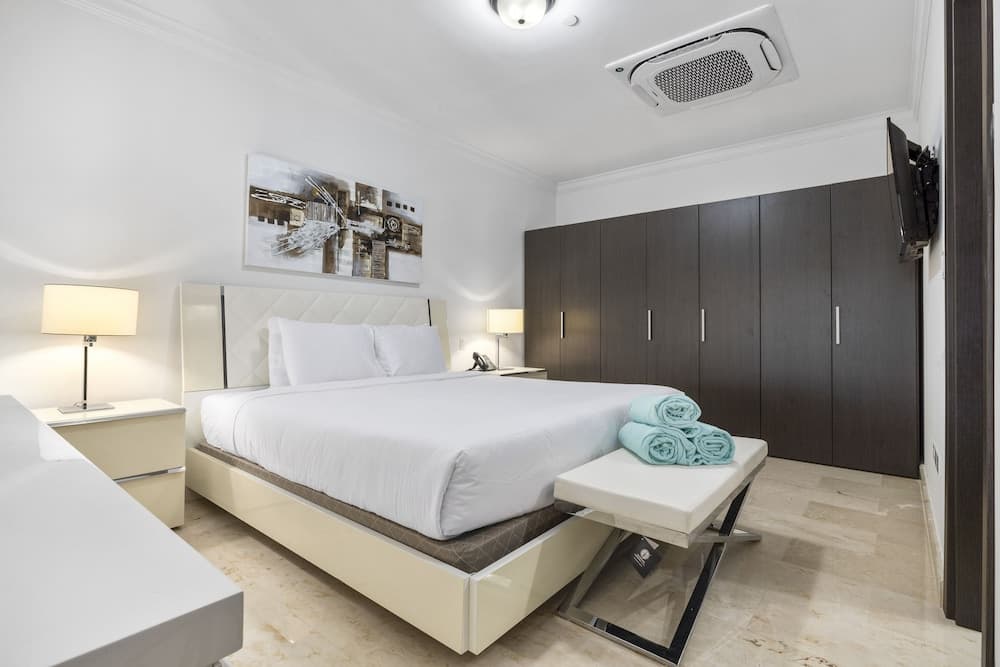 Palm Aruba Condos photo 9