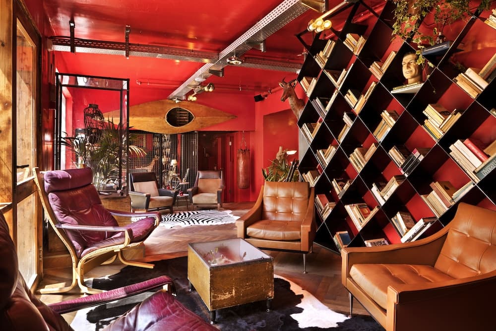 Scarlet Hotel