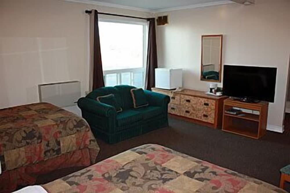 Barons Motor Inn photo 8