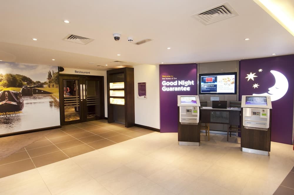 Premier Inn Walsall Town Centre photo 2