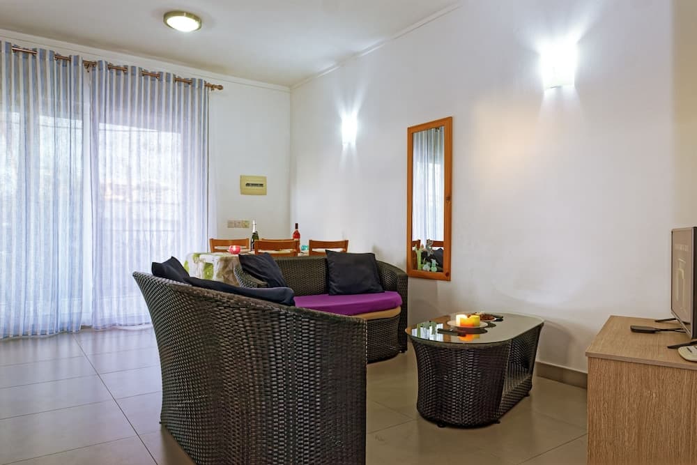 Villa Alexis Self-Catering photo 3