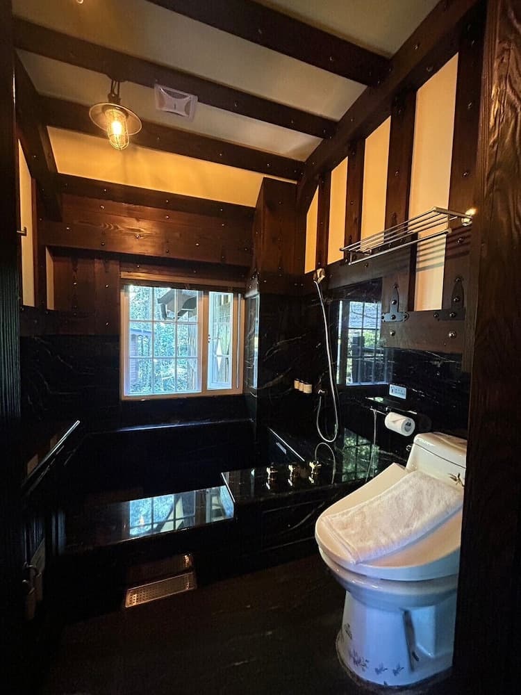 Senboard Manor photo 4