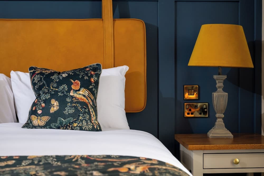 Wheatsheaf Hotel - Virginia Water by Chef and Brewer Collection photo 3