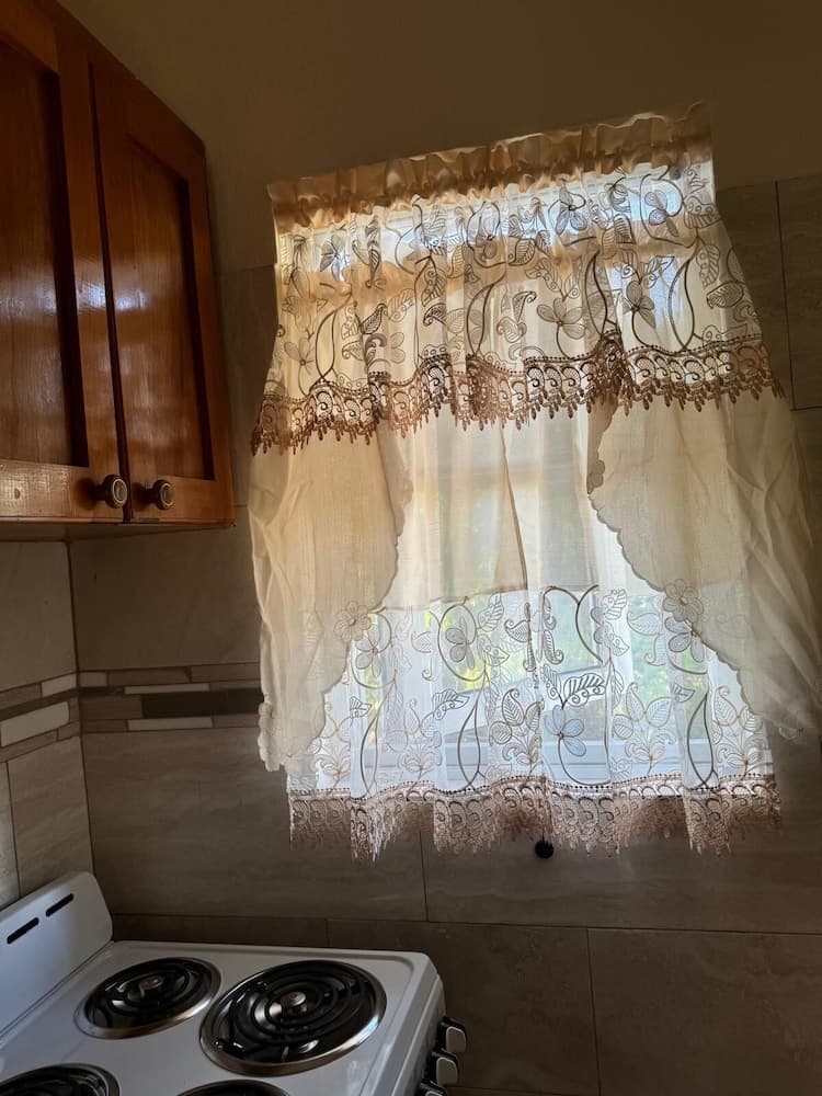 Queen Anne's Apartments photo 9