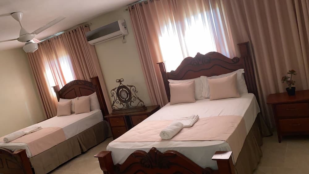 Aparta Hotel Venecia Montecristi