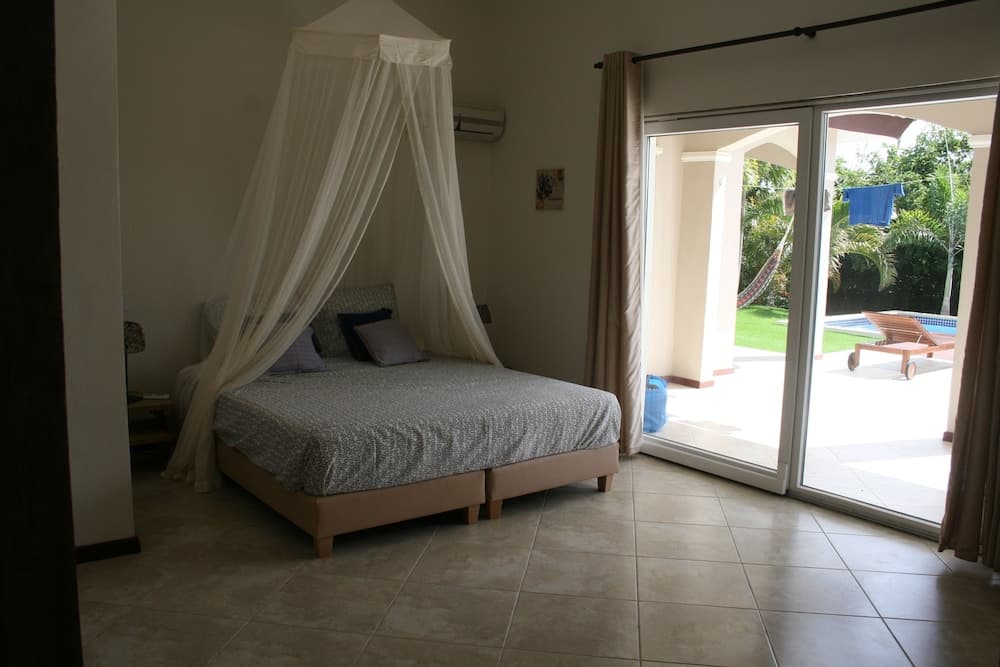 Hibiscus Beach House photo 2