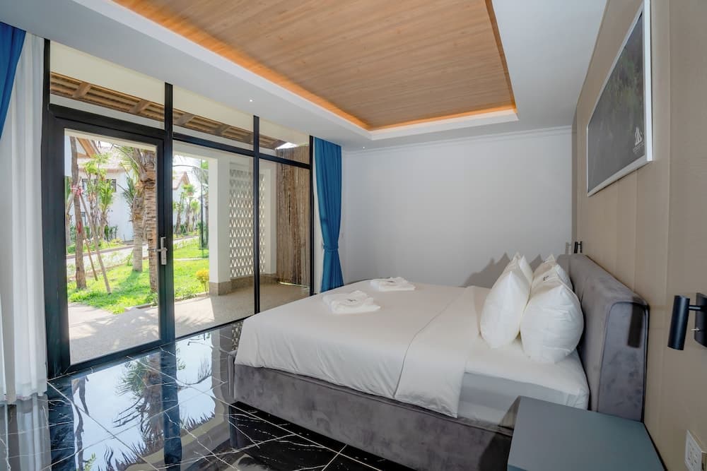 Royal Beach Resort & Residence by EHM photo 2