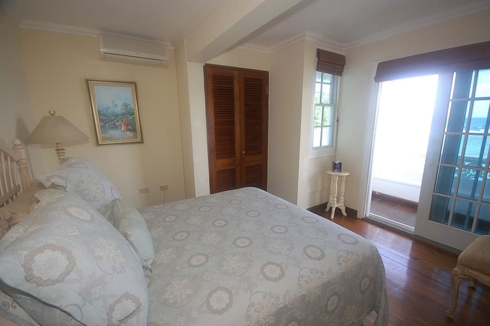 San Bar 6BR by Jamaican Treasures photo 2