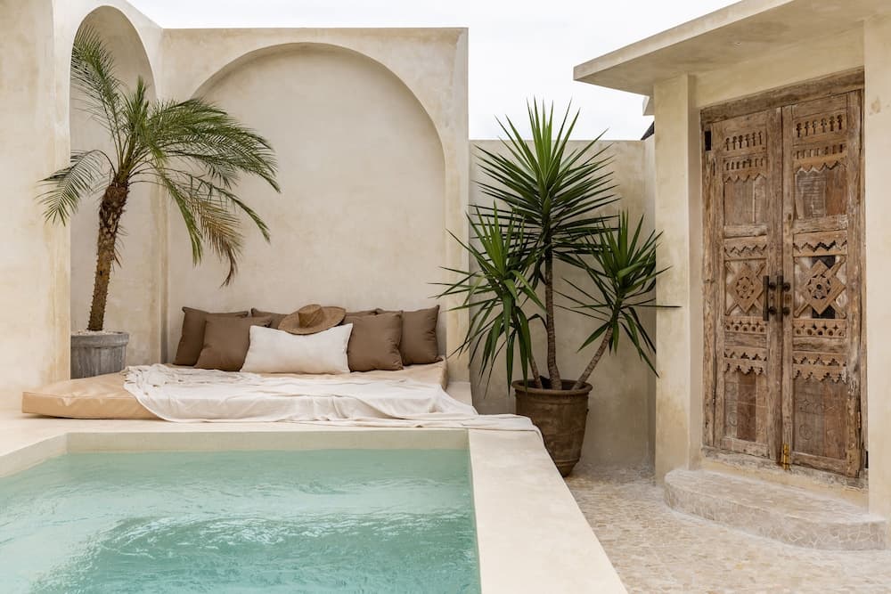 Luxe & Unique honeymoon Bocami Suites- 2 by OriVista