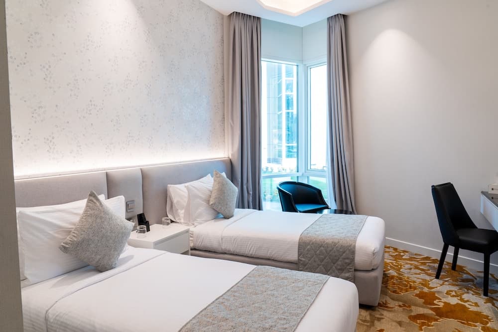 eStay Hotel photo 3