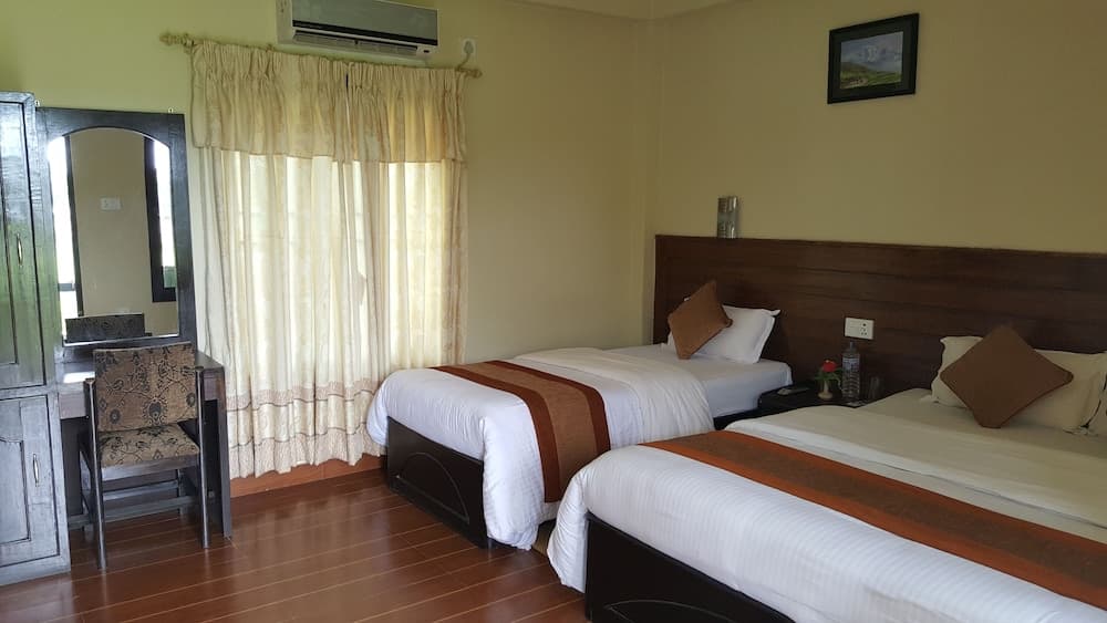 Chitwan Village Resort photo 4