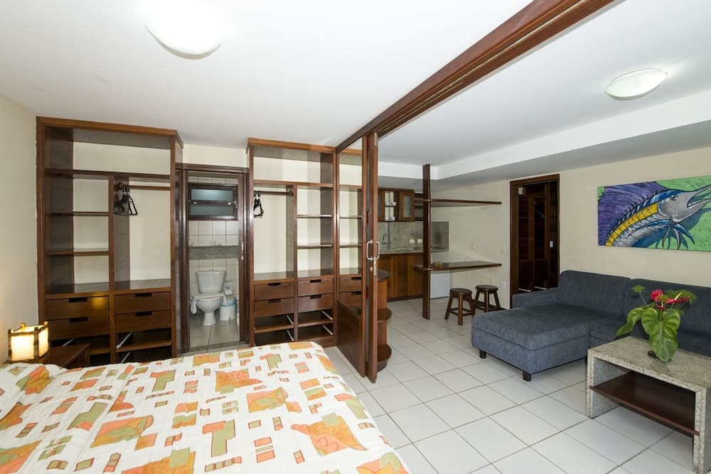 Blue Marlin Apartments photo 9